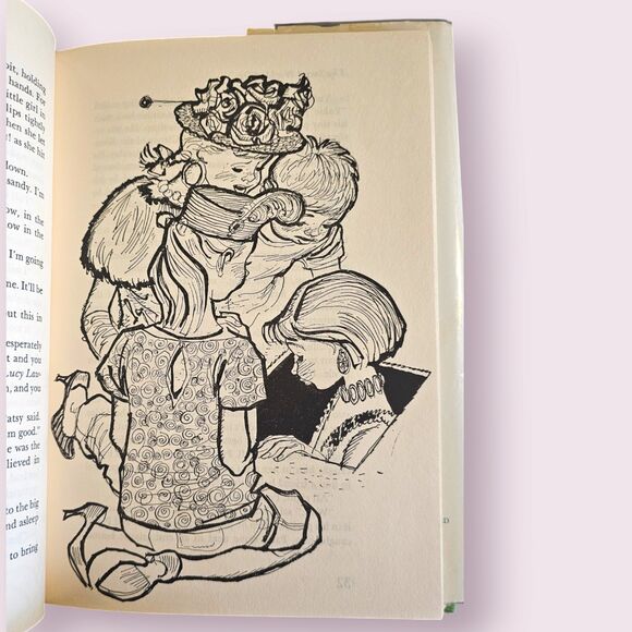 Secret World of Og - Pierre Berton - Picture 4 of 11